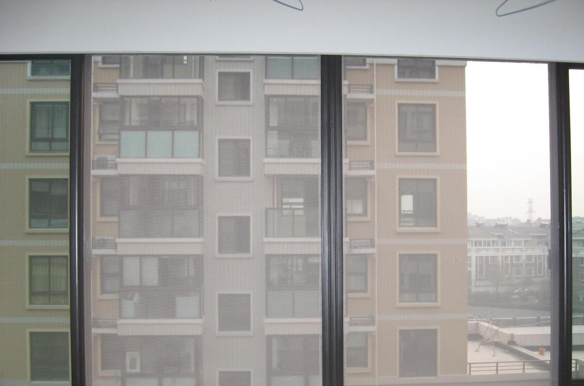 铝合金窗户卡住了关不起来